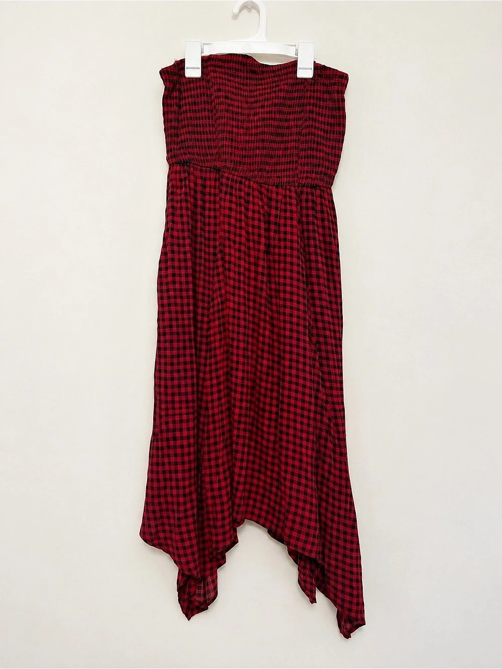 NWT Torrid Red Black Gingham Smocked Strapless Handkerchief Dress Size 1